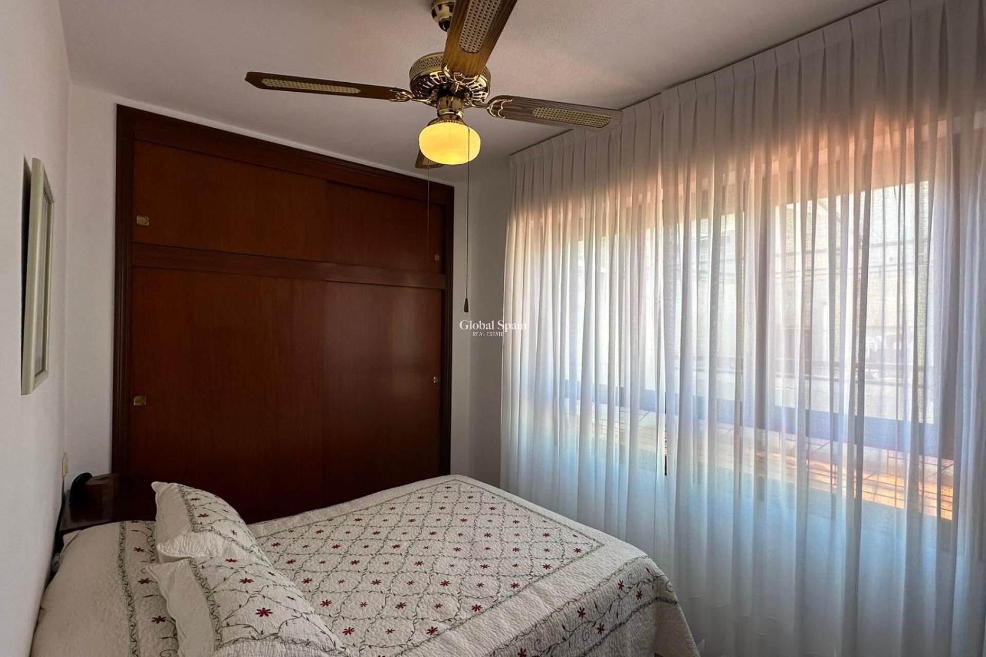 Wederverkoop - PENTHOUSE -
TORREVIEJA - Estacion de autobuses