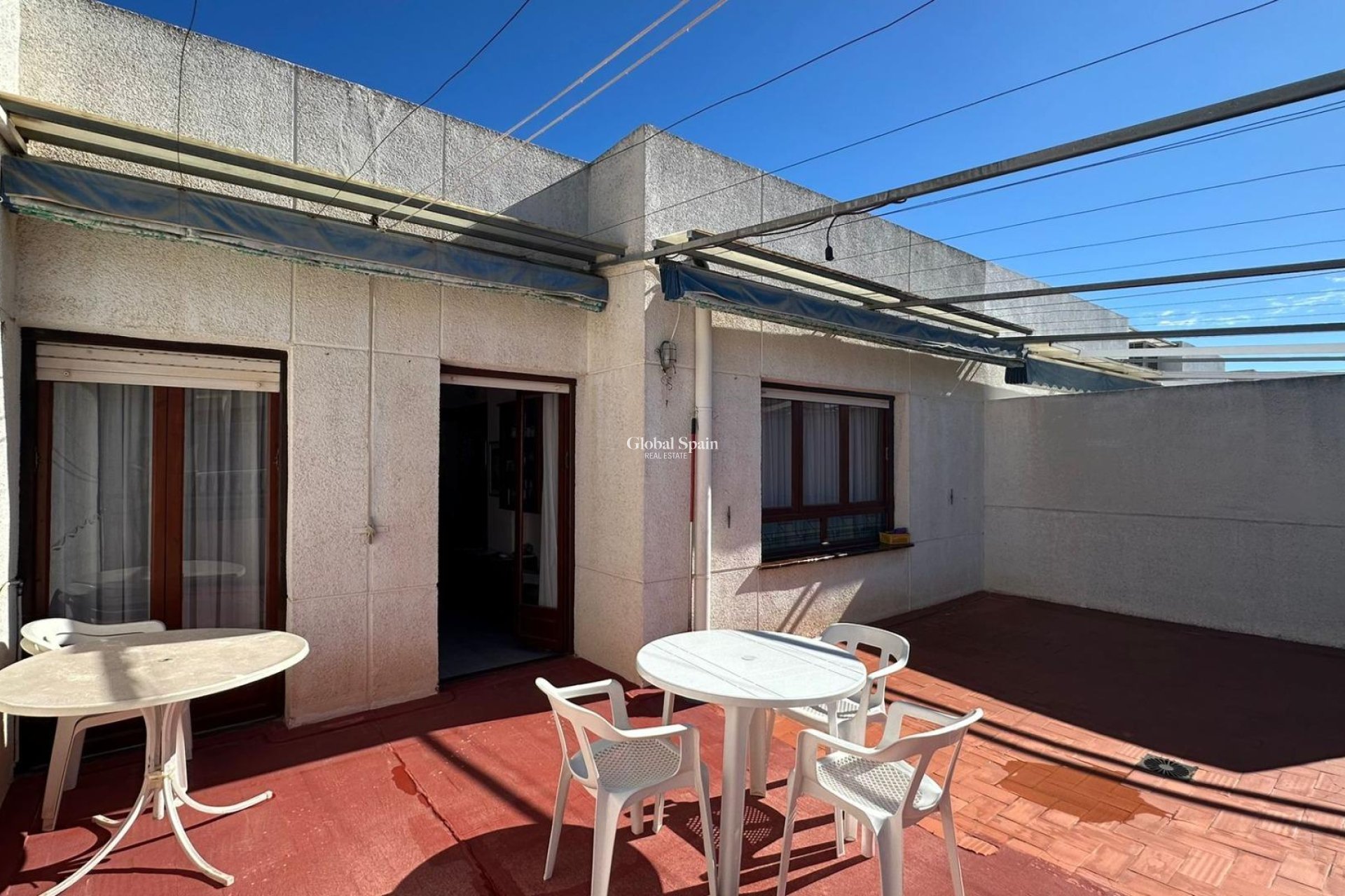 Wederverkoop - PENTHOUSE -
TORREVIEJA - Estacion de autobuses