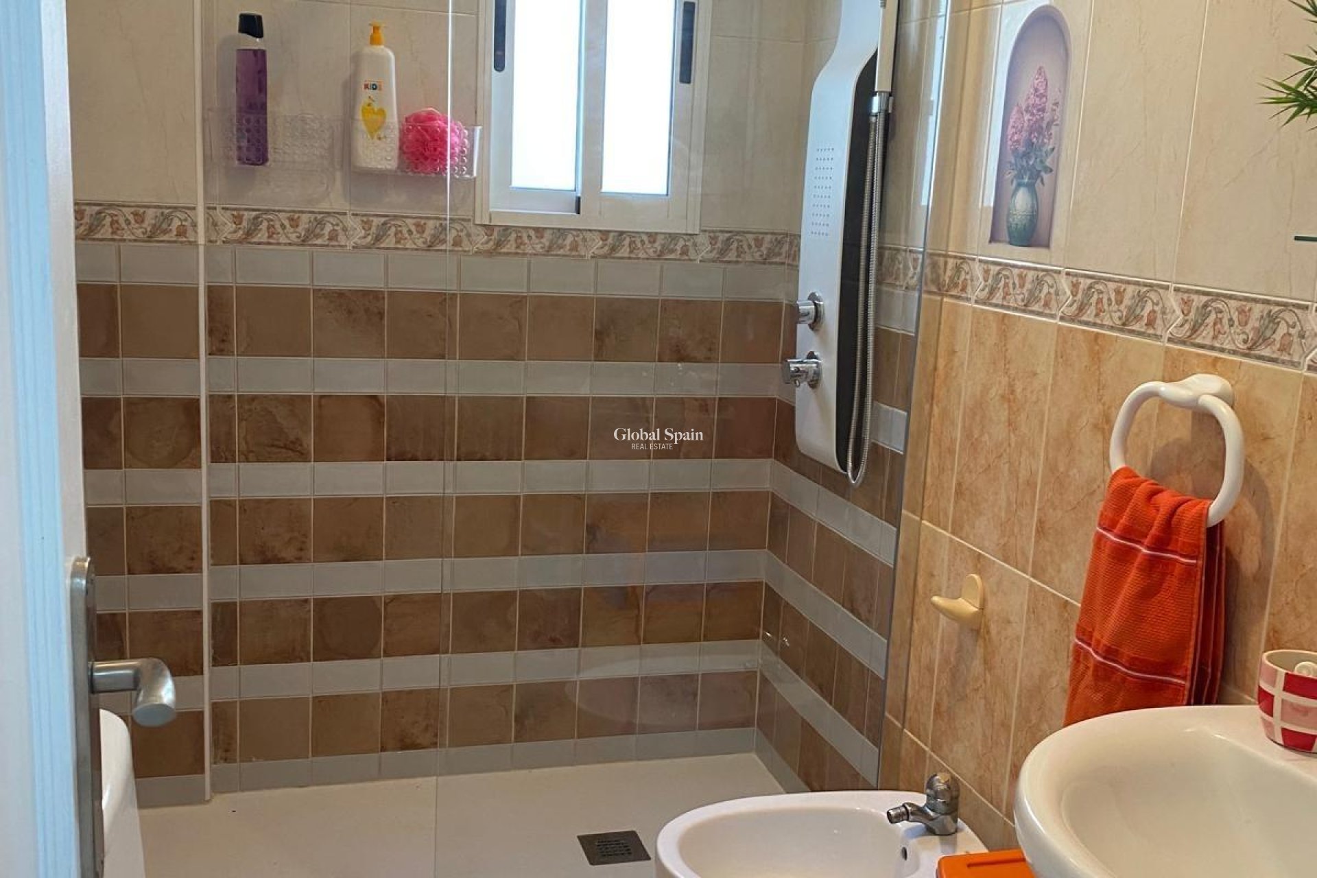 Wederverkoop - PENTHOUSE -
TORREVIEJA - Estacion de autobuses