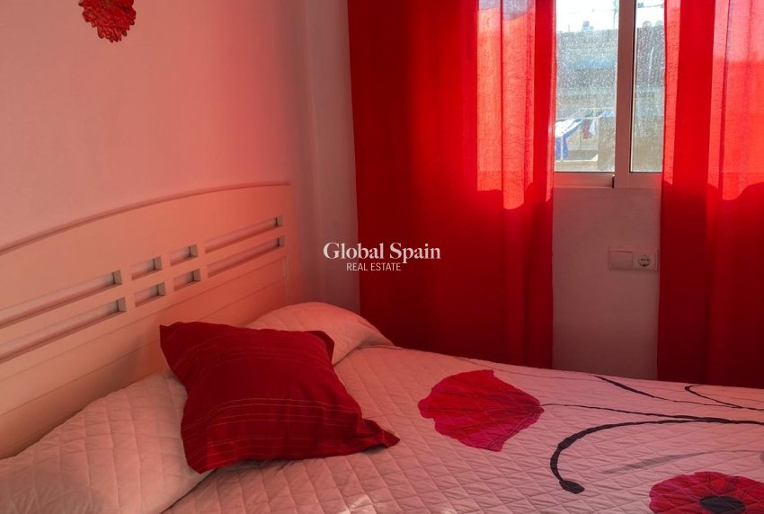 Wederverkoop - PENTHOUSE -
TORREVIEJA - Estacion de autobuses