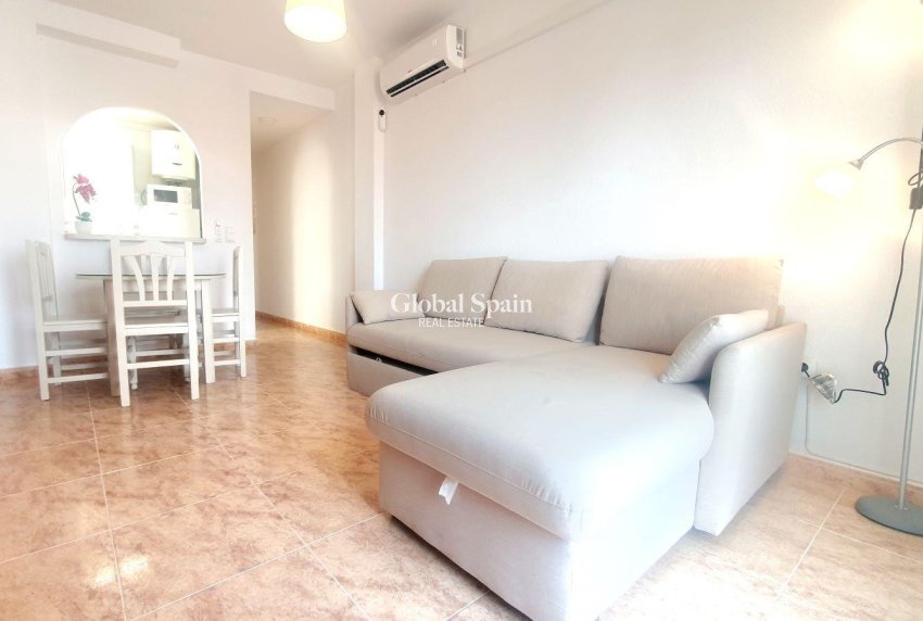 Wederverkoop - PENTHOUSE -
TORREVIEJA - Estacion de autobuses