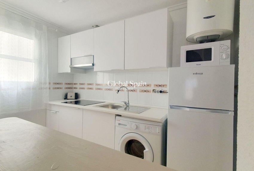Wederverkoop - PENTHOUSE -
TORREVIEJA - Estacion de autobuses