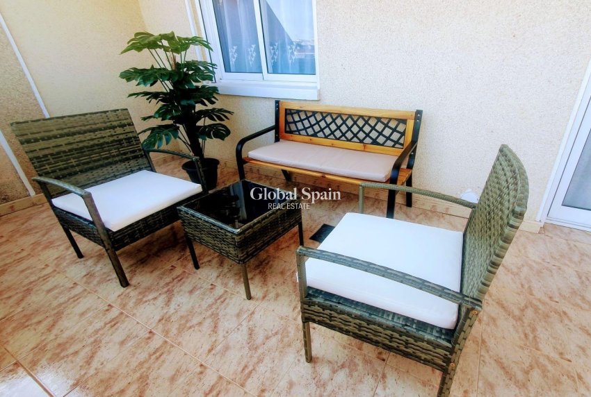 Wederverkoop - PENTHOUSE -
TORREVIEJA - Estacion de autobuses