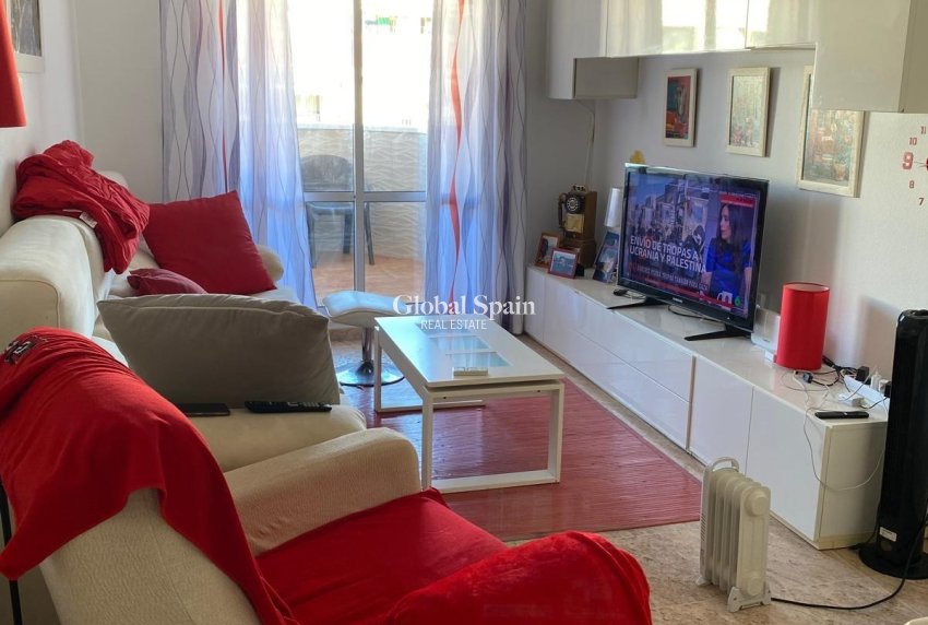 Wederverkoop - PENTHOUSE -
TORREVIEJA - Estacion de autobuses
