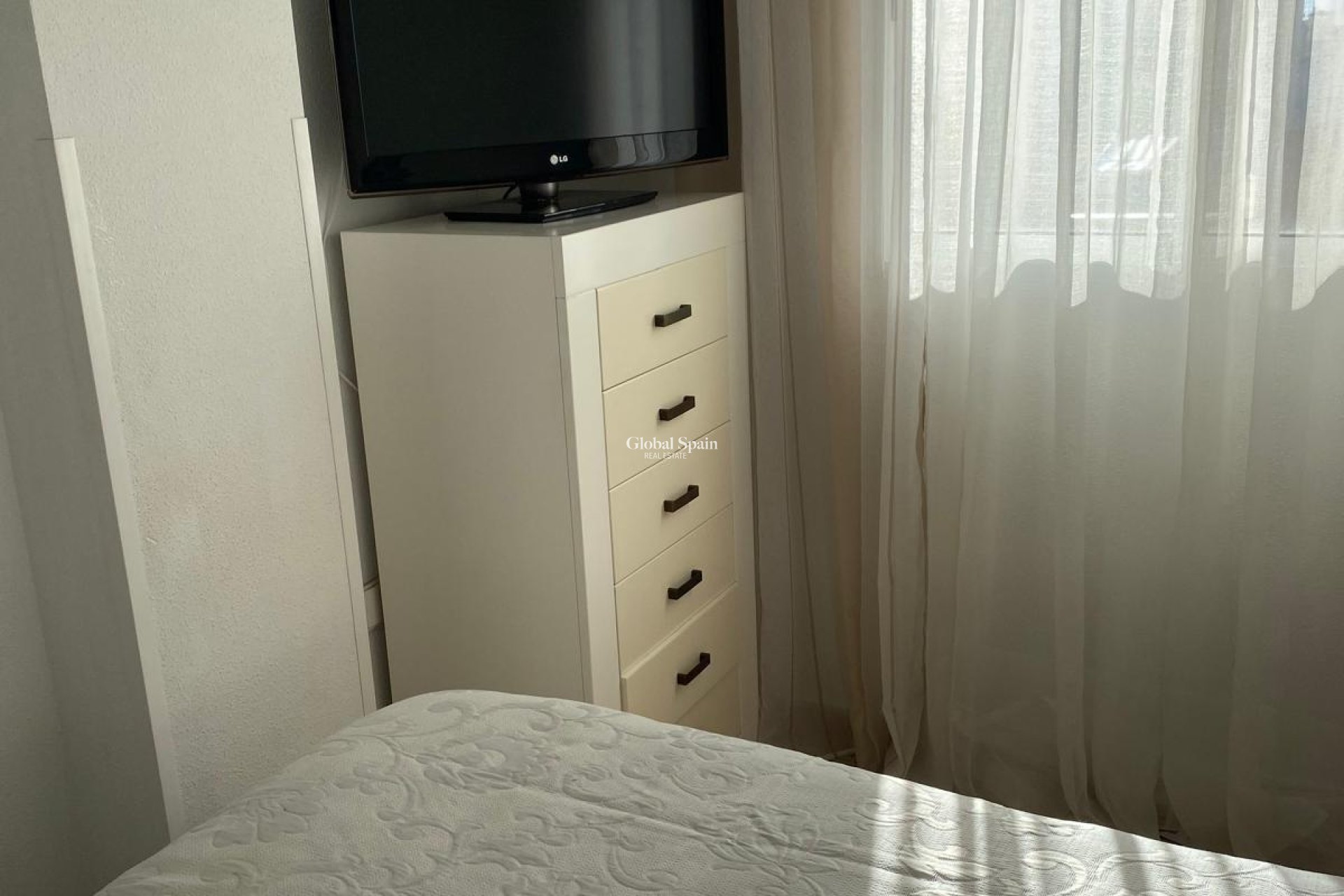 Wederverkoop - PENTHOUSE -
TORREVIEJA - Estacion de autobuses