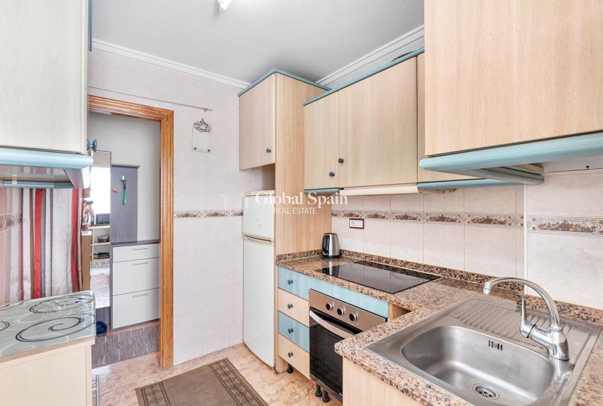 Wederverkoop - PENTHOUSE -
TORREVIEJA - Estacion de autobuses