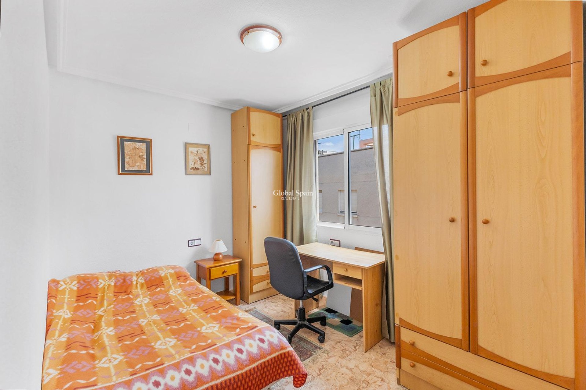 Wederverkoop - PENTHOUSE -
TORREVIEJA - Estacion de autobuses