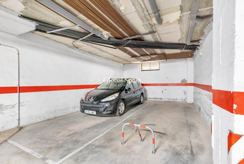Wederverkoop - PENTHOUSE -
TORREVIEJA - Estacion de autobuses