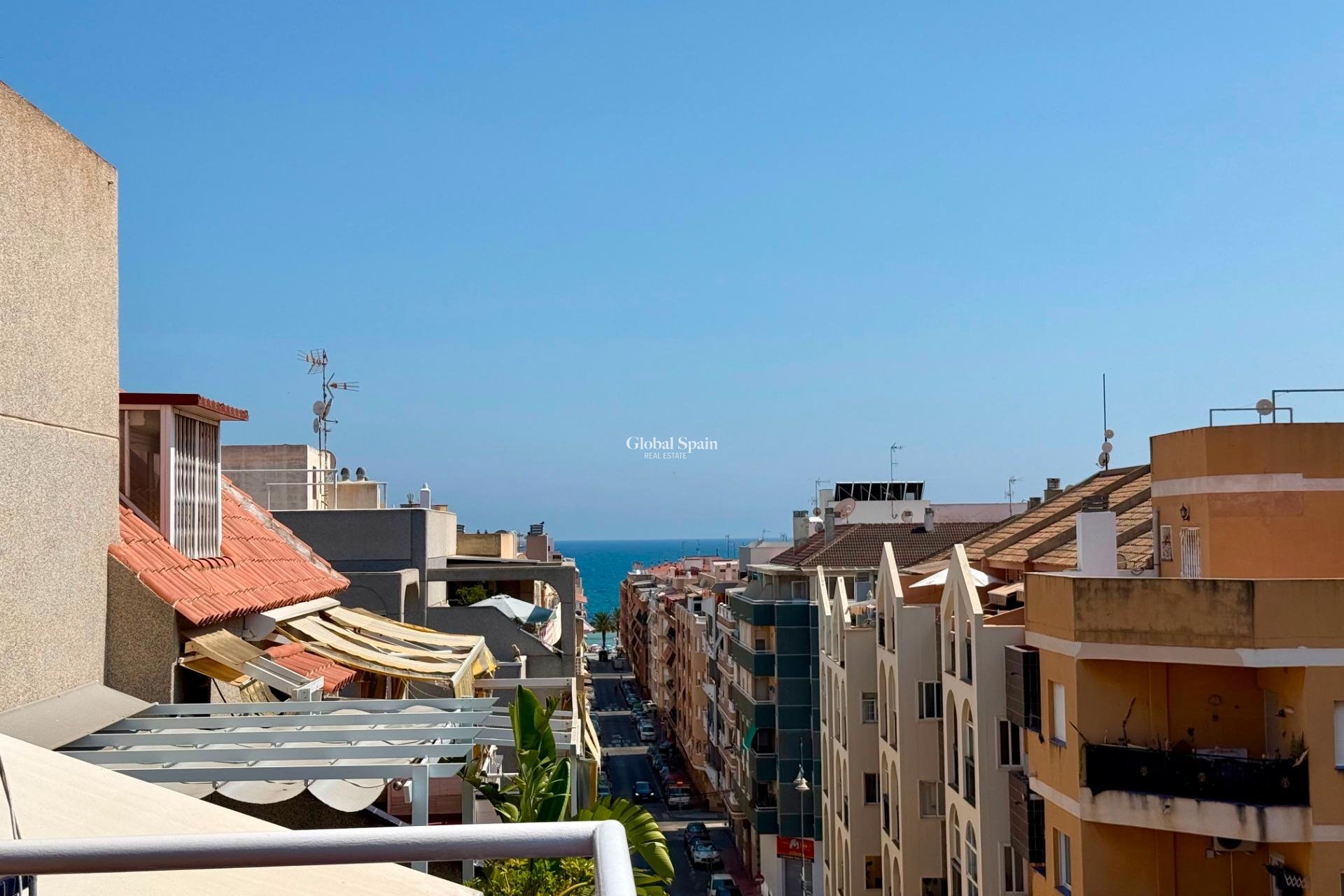 Wederverkoop - PENTHOUSE -
TORREVIEJA - Habaneras