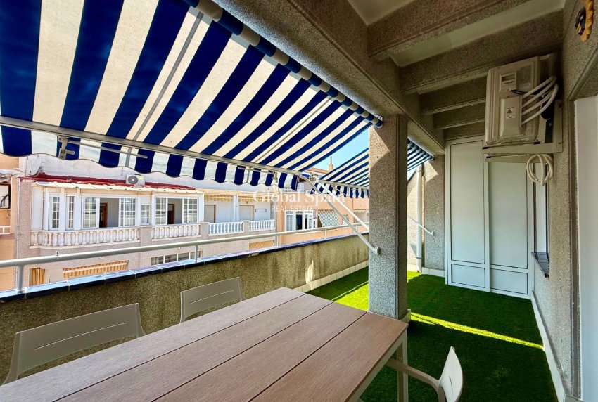 Wederverkoop - PENTHOUSE -
TORREVIEJA - Habaneras