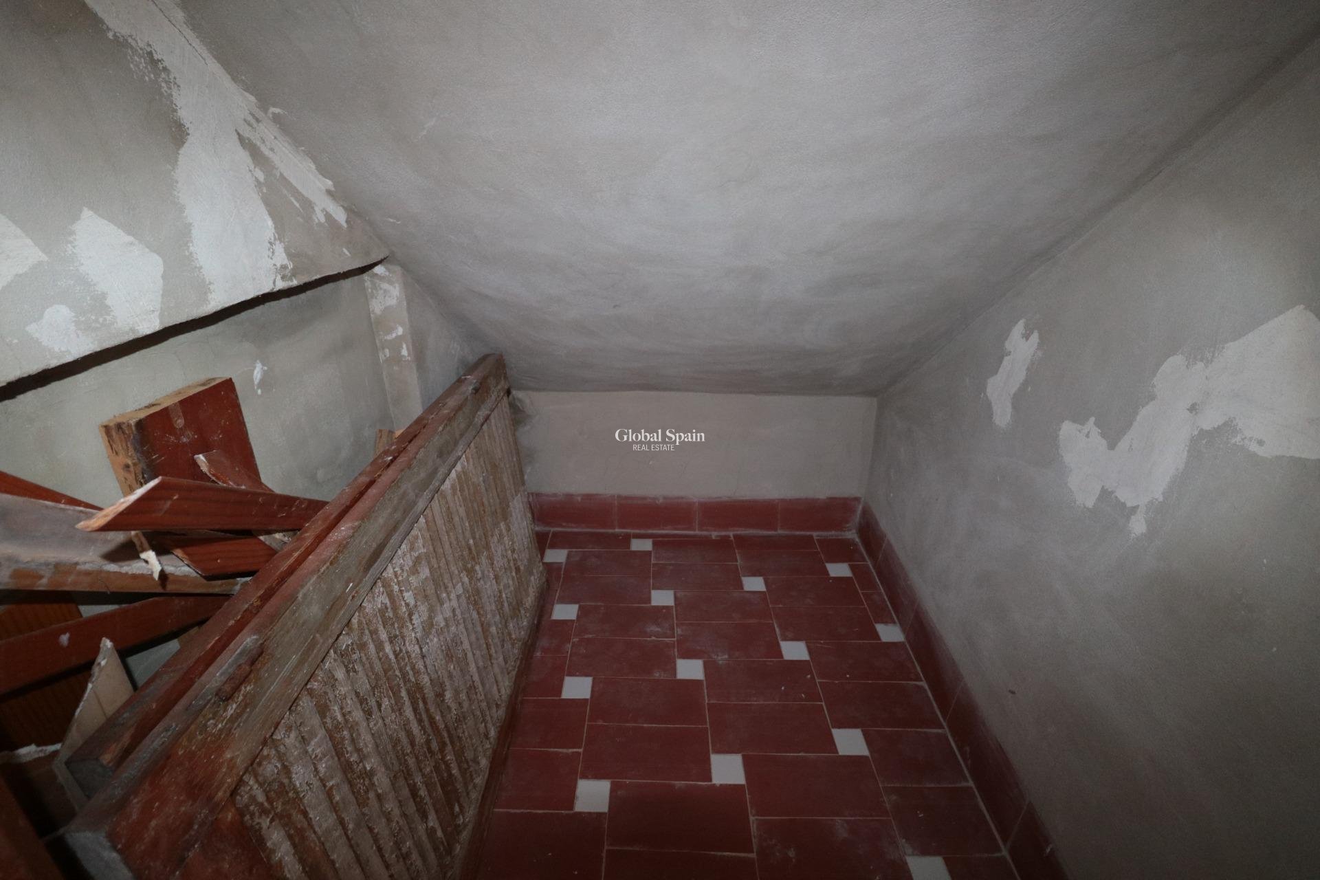 Wederverkoop - PENTHOUSE -
TORREVIEJA - Habaneras