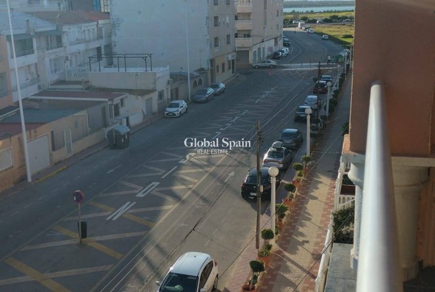 Wederverkoop - PENTHOUSE -
TORREVIEJA - La Mata pueblo