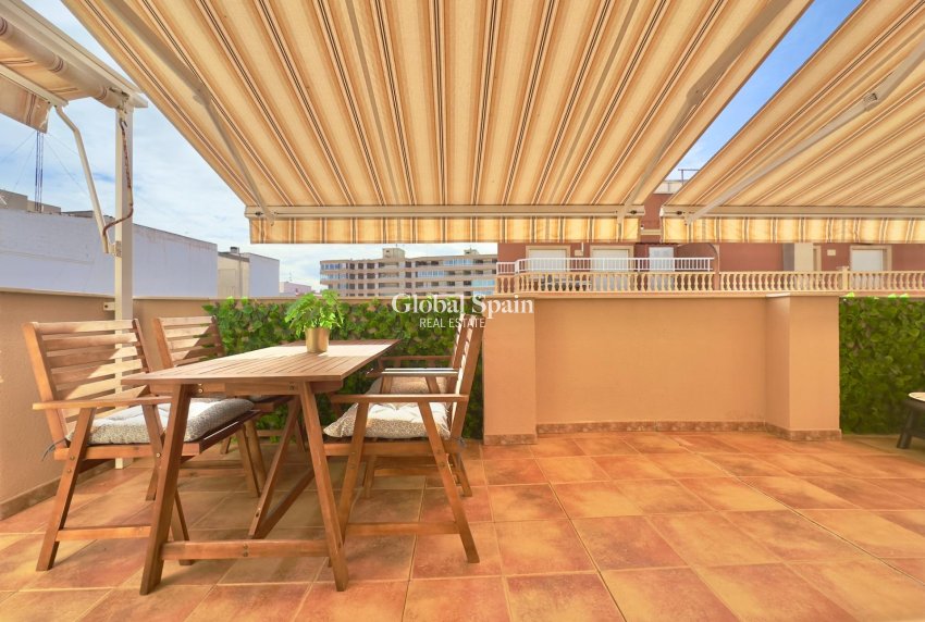 Wederverkoop - PENTHOUSE -
TORREVIEJA - La Mata pueblo