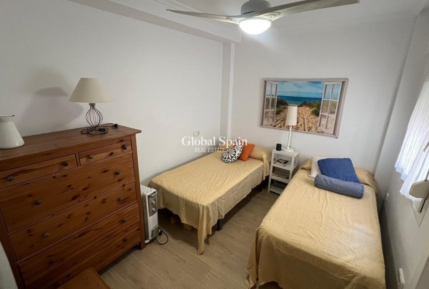 Wederverkoop - PENTHOUSE -
TORREVIEJA - La Mata pueblo