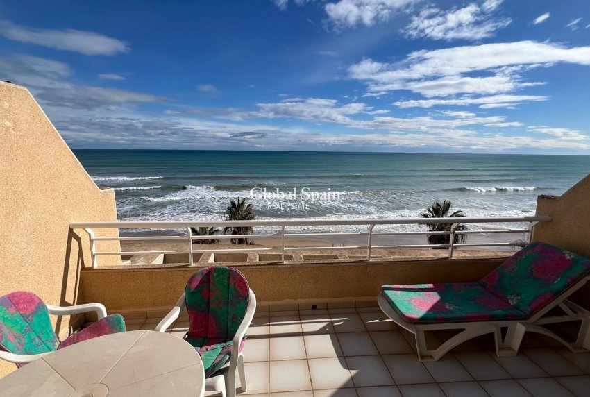 Wederverkoop - PENTHOUSE -
TORREVIEJA - La Mata pueblo