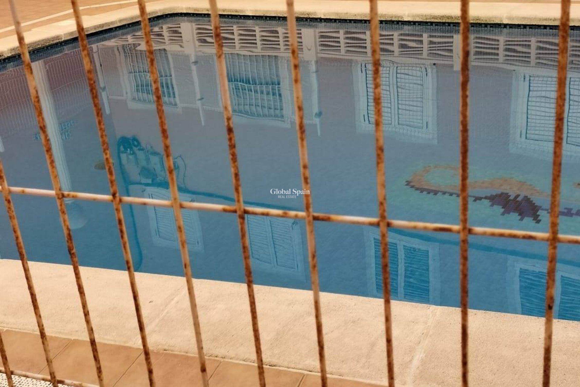 Wederverkoop - PENTHOUSE -
TORREVIEJA - La Mata pueblo