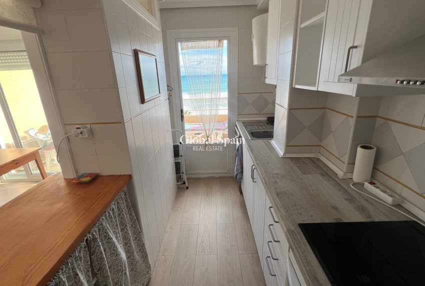 Wederverkoop - PENTHOUSE -
TORREVIEJA - La Mata pueblo