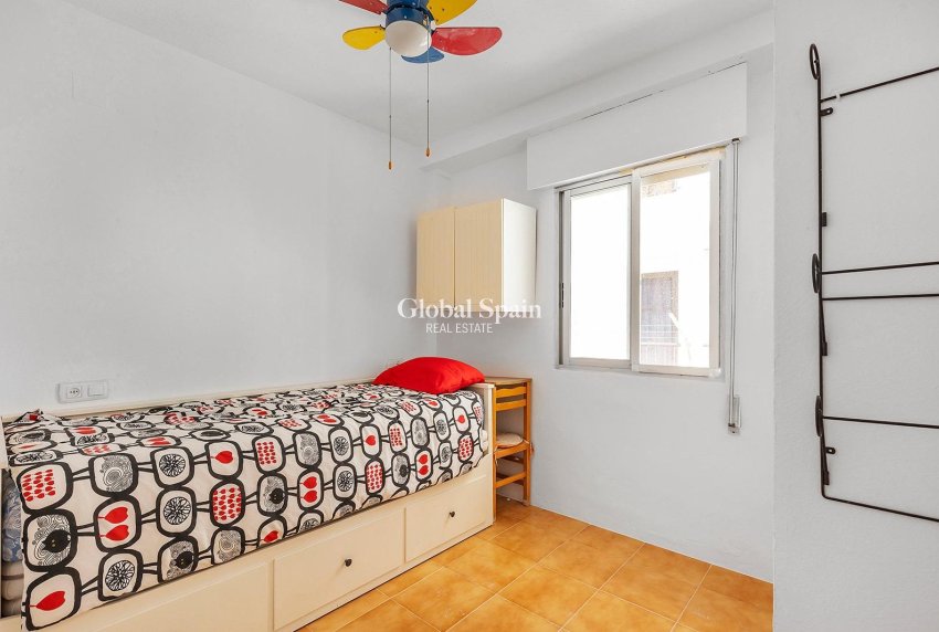 Wederverkoop - PENTHOUSE -
TORREVIEJA - La Mata pueblo
