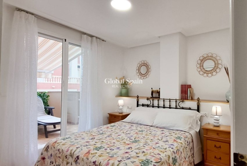 Wederverkoop - PENTHOUSE -
TORREVIEJA - La Mata