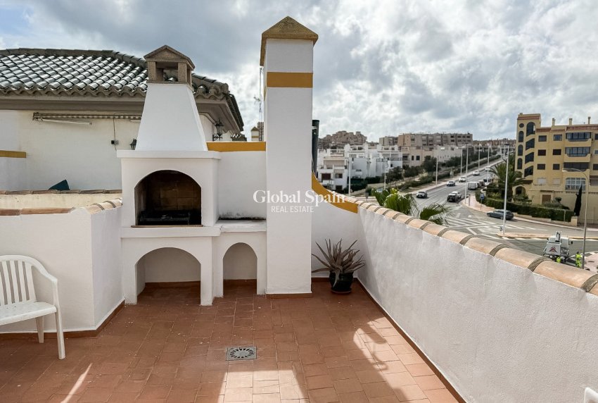 Wederverkoop - PENTHOUSE -
TORREVIEJA - La Mata