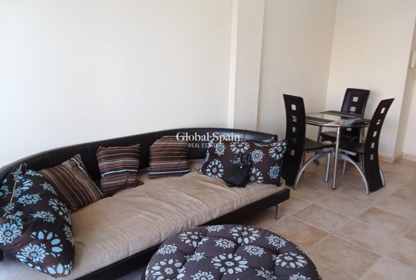 Wederverkoop - PENTHOUSE -
TORREVIEJA - La Veleta