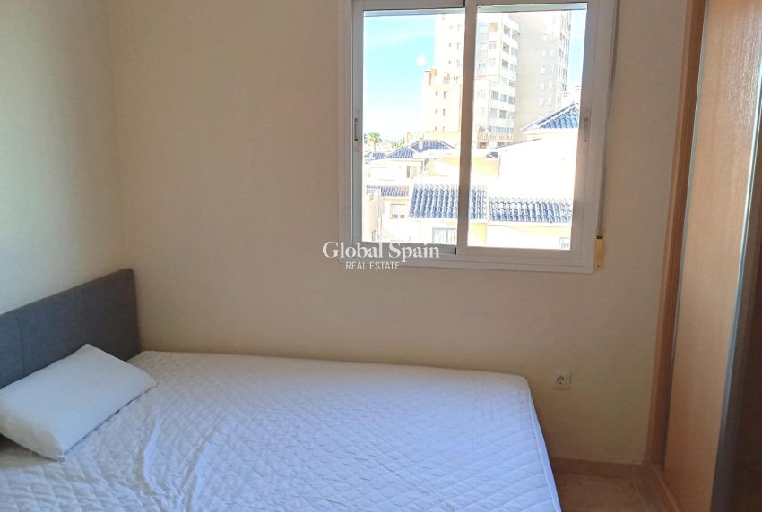 Wederverkoop - PENTHOUSE -
TORREVIEJA - La Veleta