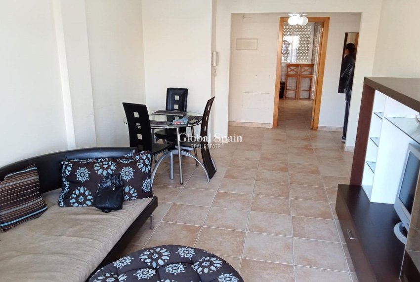 Wederverkoop - PENTHOUSE -
TORREVIEJA - La Veleta
