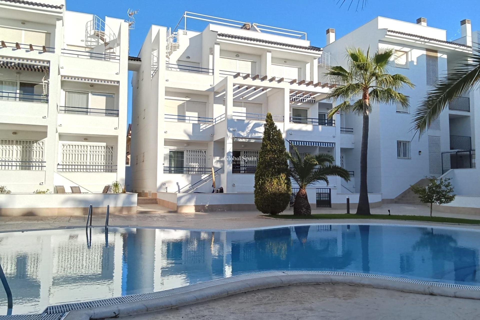 Wederverkoop - PENTHOUSE -
TORREVIEJA - La Veleta