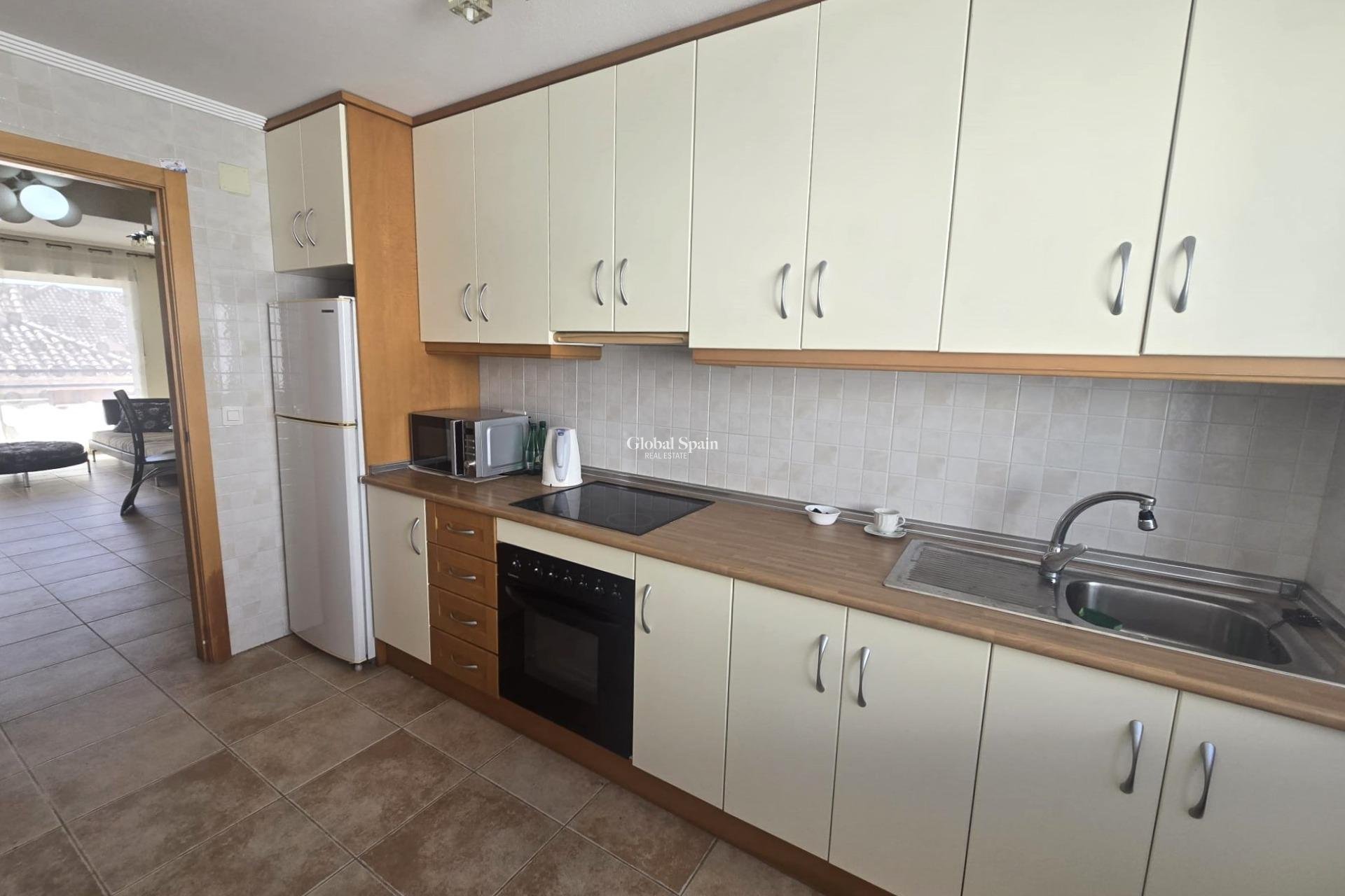 Wederverkoop - PENTHOUSE -
TORREVIEJA - La Veleta
