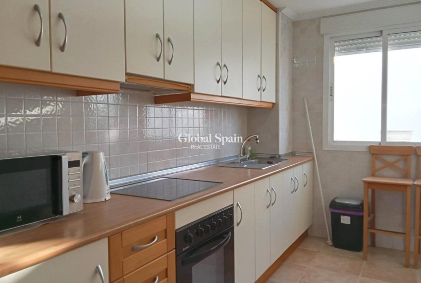 Wederverkoop - PENTHOUSE -
TORREVIEJA - La Veleta
