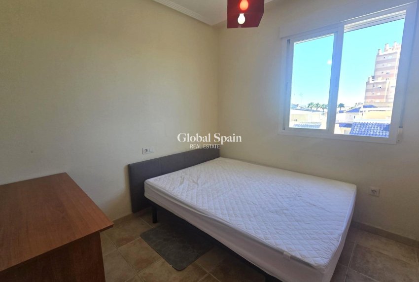 Wederverkoop - PENTHOUSE -
TORREVIEJA - La Veleta