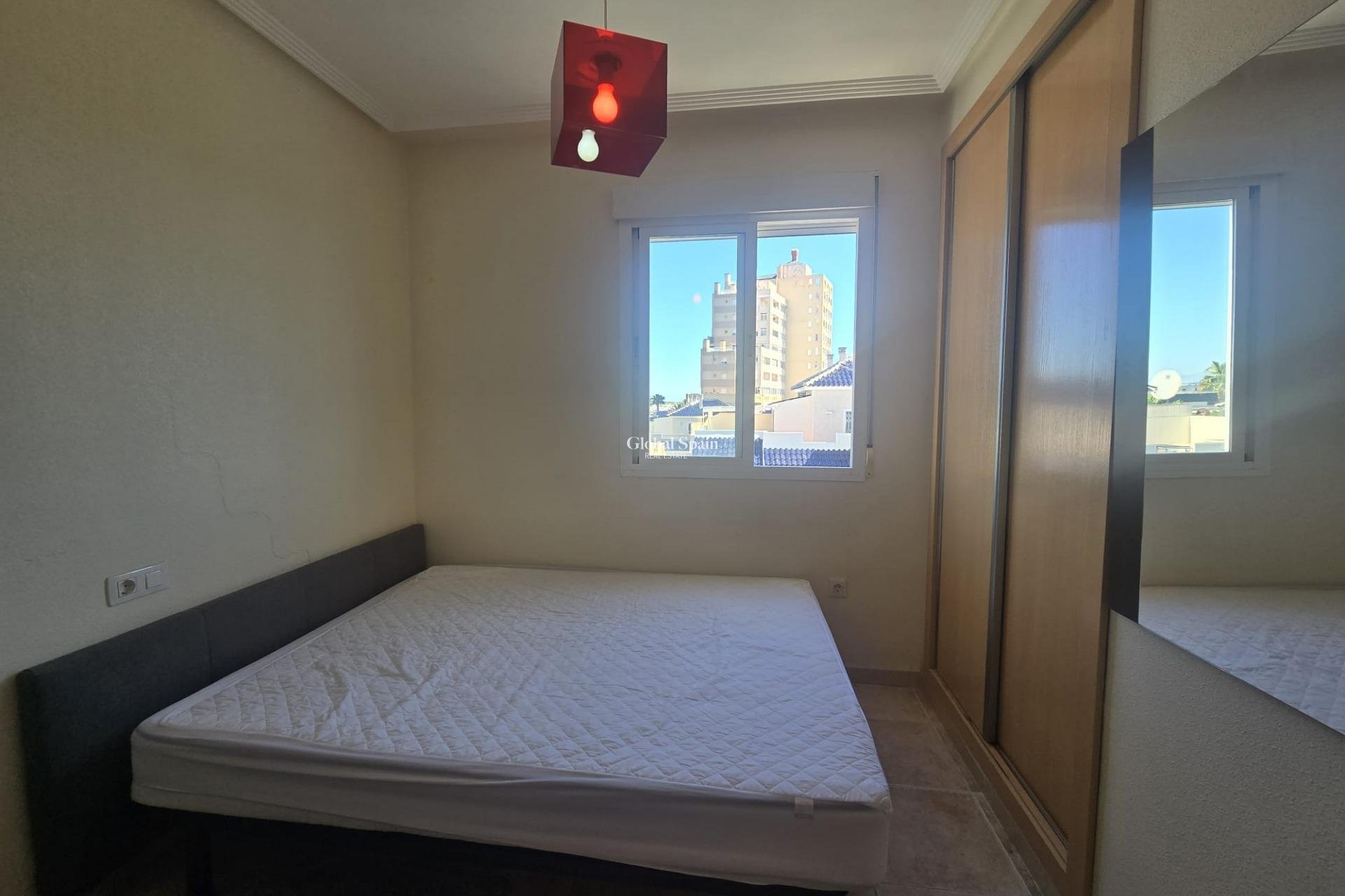 Wederverkoop - PENTHOUSE -
TORREVIEJA - La Veleta
