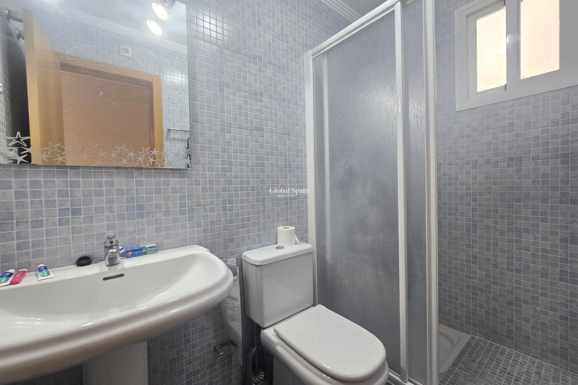 Wederverkoop - PENTHOUSE -
TORREVIEJA - La Veleta