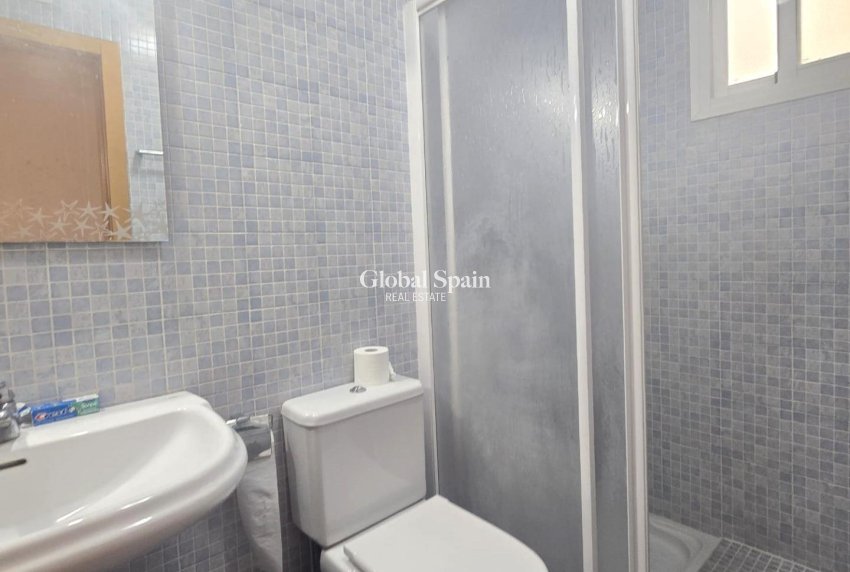 Wederverkoop - PENTHOUSE -
TORREVIEJA - La Veleta