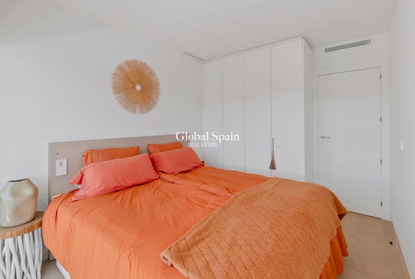 Wederverkoop - PENTHOUSE -
TORREVIEJA - LOS BALCONES - LOS ALTOS