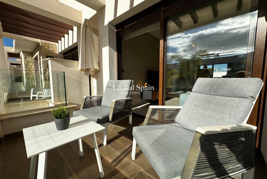 Wederverkoop - Penthouse -
TORREVIEJA - LOS BALCONES - LOS ALTOS