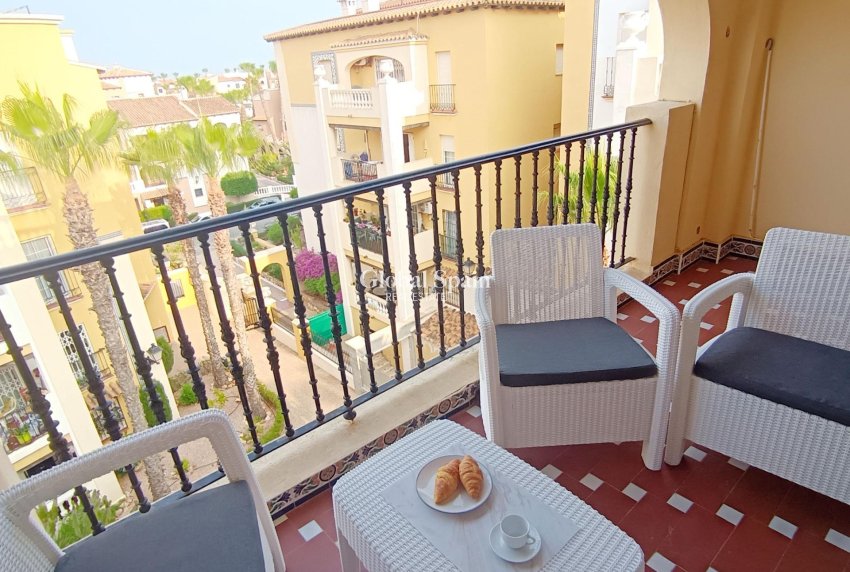 Wederverkoop - PENTHOUSE -
TORREVIEJA - Los Frutales