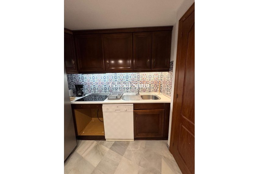 Wederverkoop - PENTHOUSE -
TORREVIEJA - Los Frutales