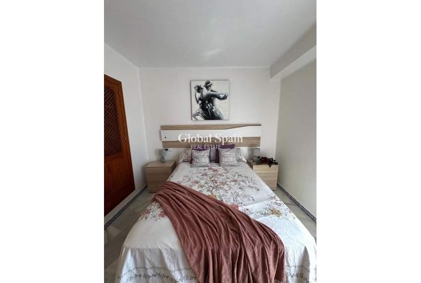 Wederverkoop - PENTHOUSE -
TORREVIEJA - Los Frutales