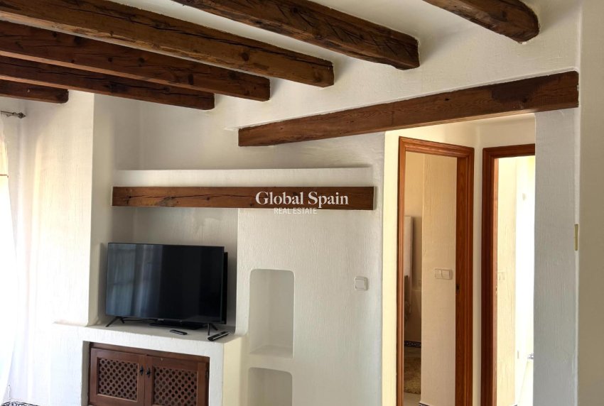 Wederverkoop - PENTHOUSE -
TORREVIEJA - Los Frutales