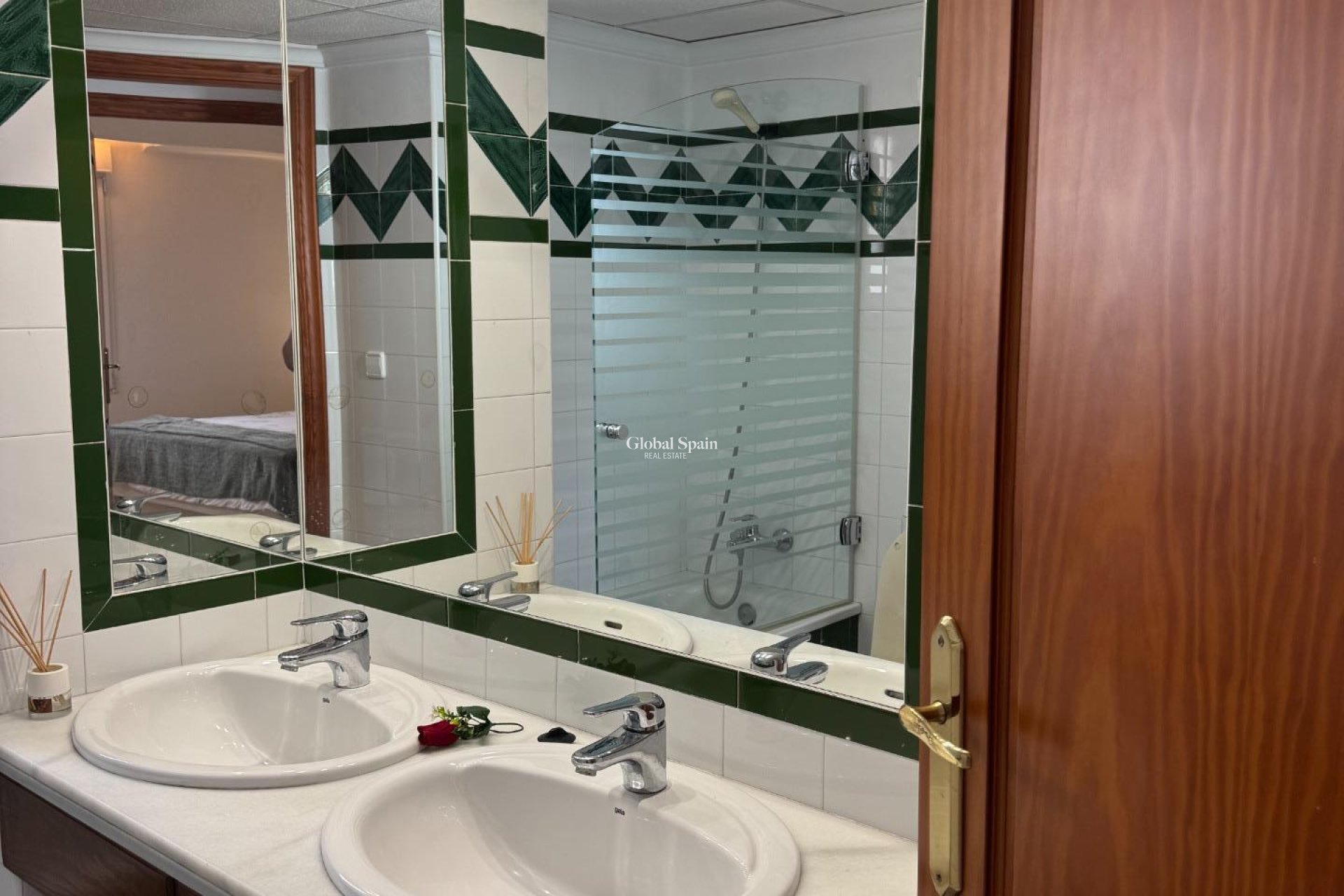 Wederverkoop - PENTHOUSE -
TORREVIEJA - Los Frutales