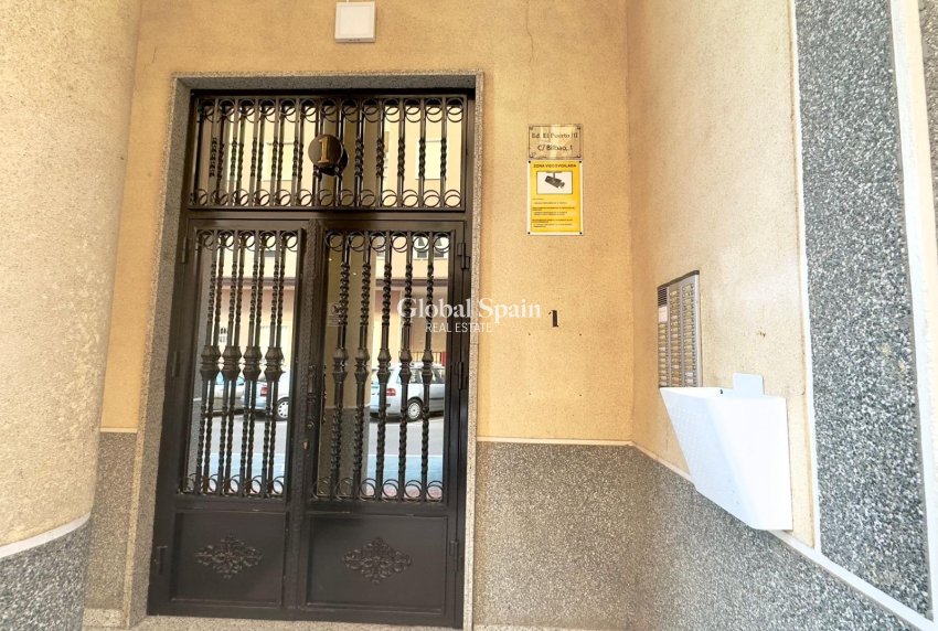 Wederverkoop - PENTHOUSE -
TORREVIEJA - Parque de las Naciones