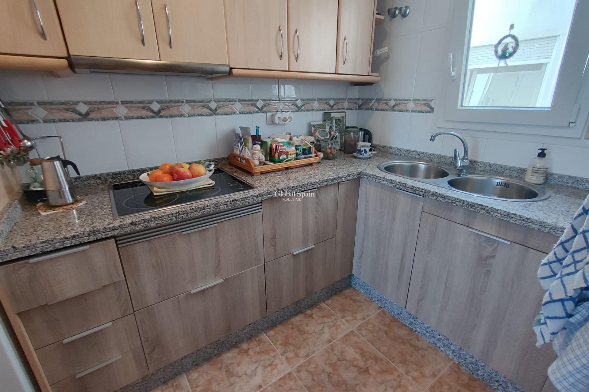 Wederverkoop - PENTHOUSE -
TORREVIEJA - Paseo maritimo