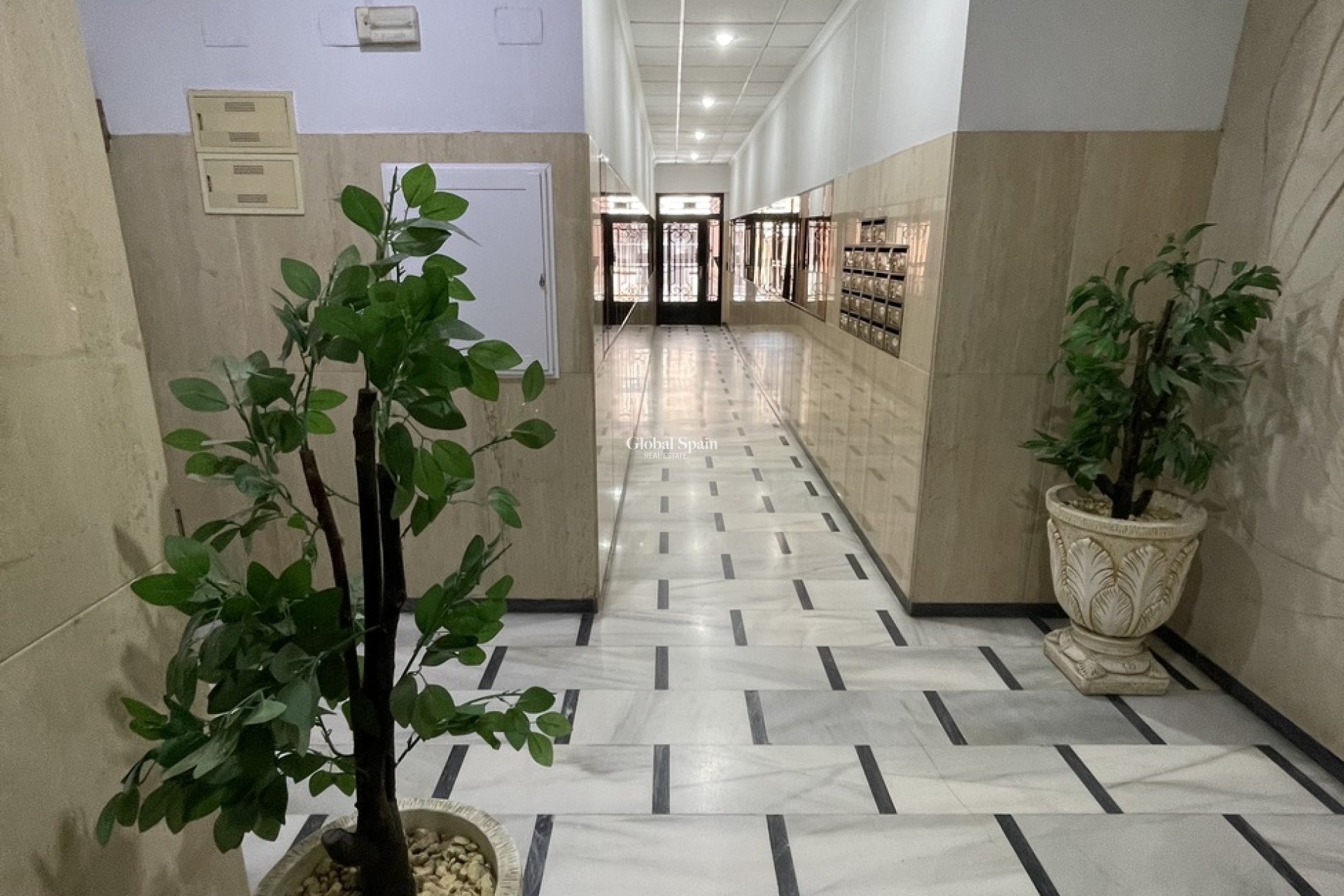 Wederverkoop - PENTHOUSE -
TORREVIEJA - Playa de cura