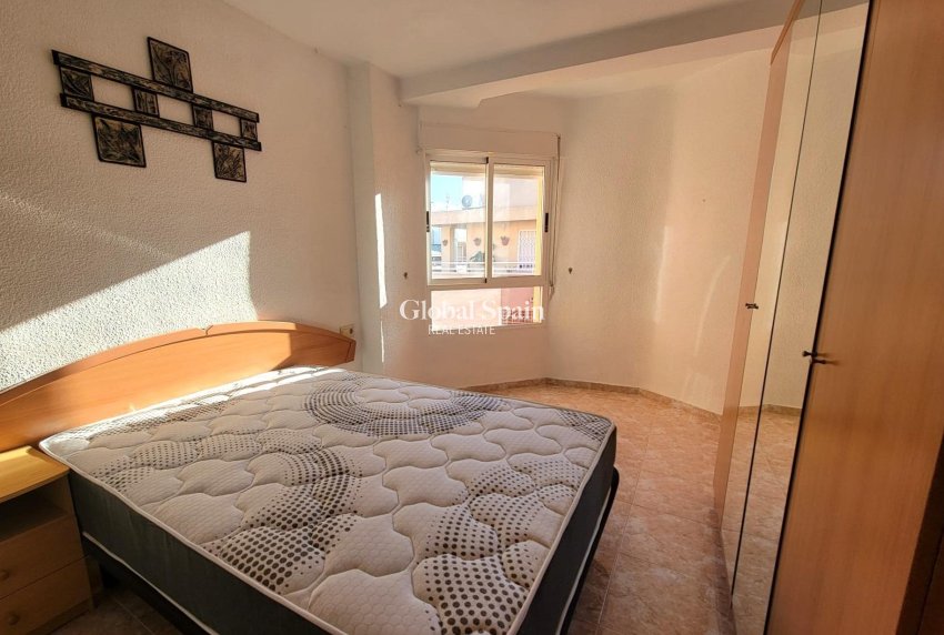 Wederverkoop - PENTHOUSE -
TORREVIEJA - Playa de los Locos