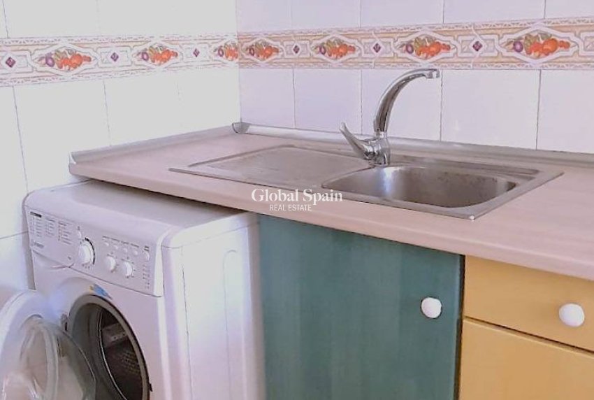 Wederverkoop - PENTHOUSE -
TORREVIEJA - Playa de los Locos