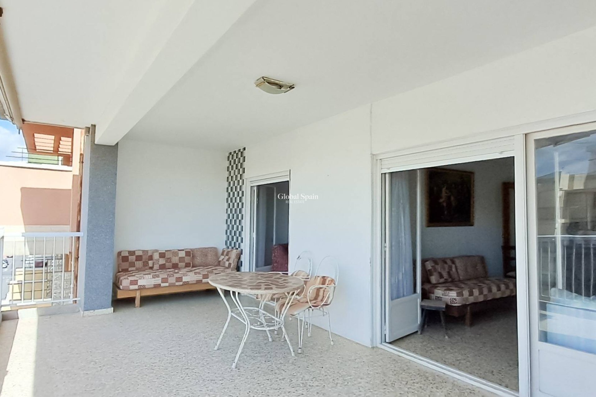 Wederverkoop - PENTHOUSE -
TORREVIEJA - Playa De Los Náufragos