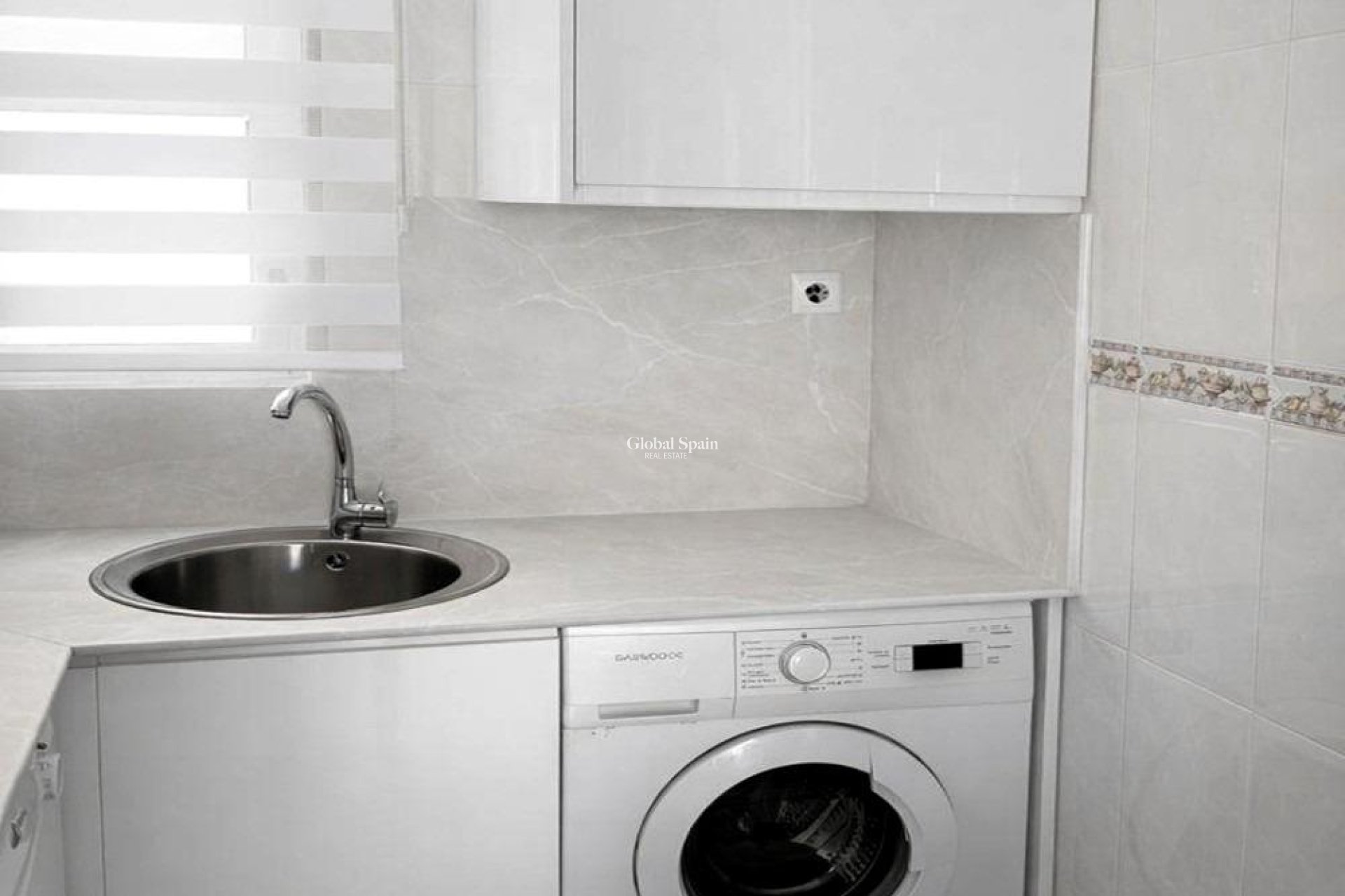 Wederverkoop - PENTHOUSE -
TORREVIEJA - Playa del Cura