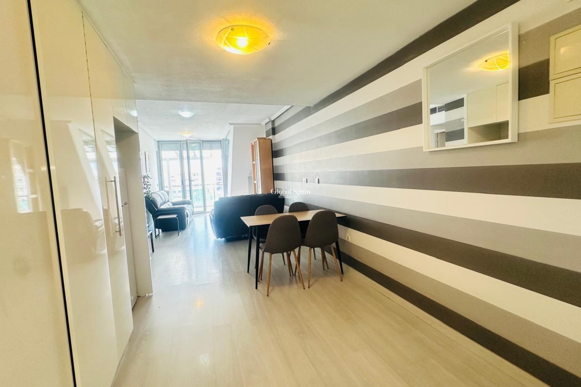 Wederverkoop - PENTHOUSE -
TORREVIEJA - Playa del Cura