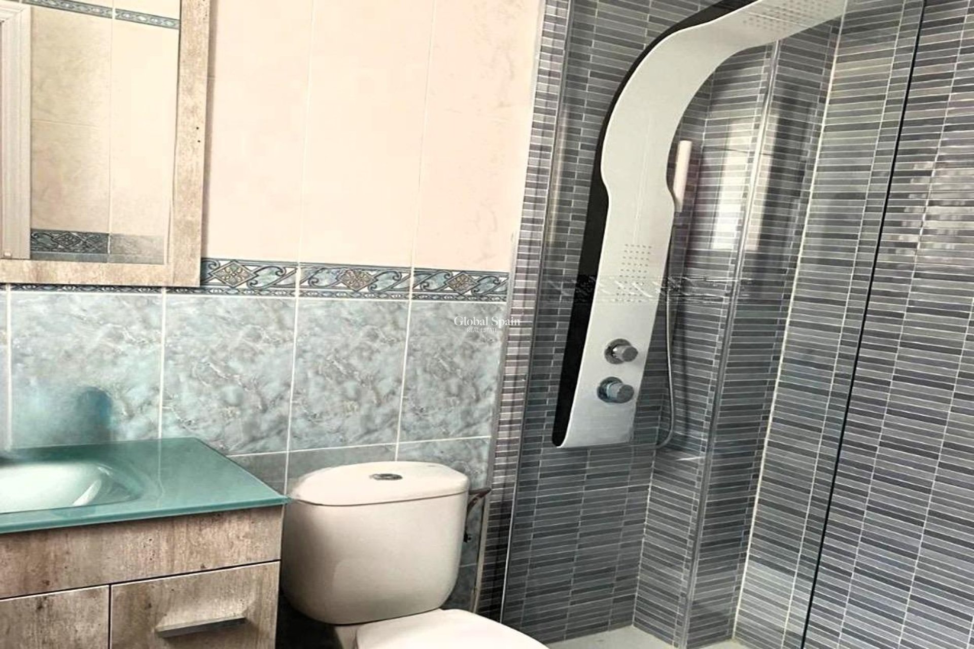 Wederverkoop - PENTHOUSE -
TORREVIEJA - Playa del Cura